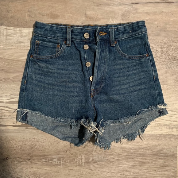 Denim shorts - Picture 1 of 3